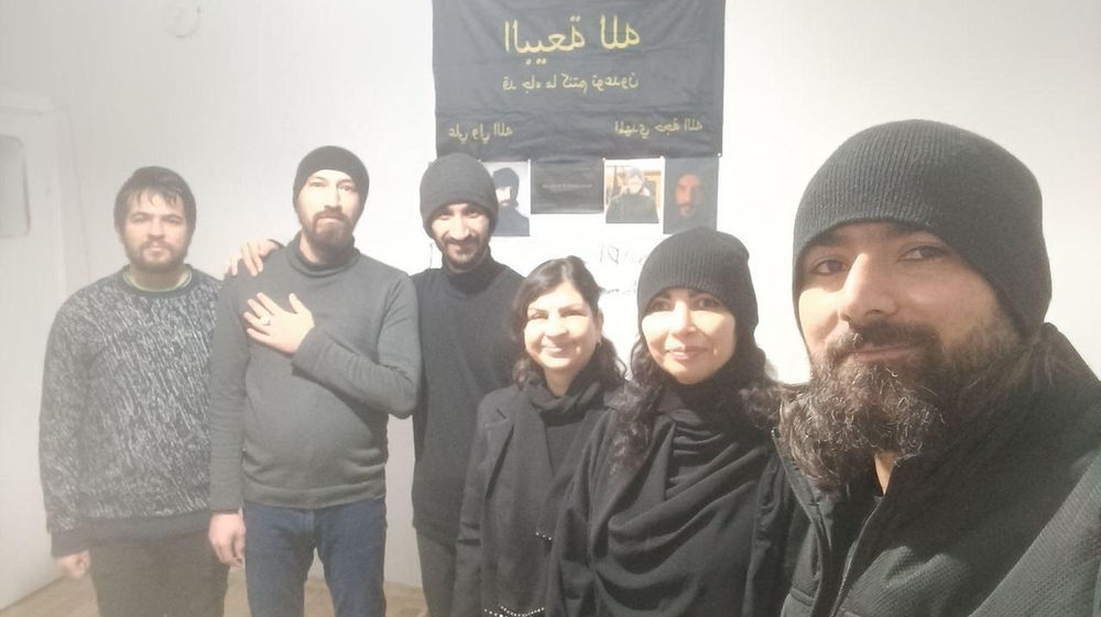 La sœur Marzieh avec les Ansar à Sparta, en Turquie