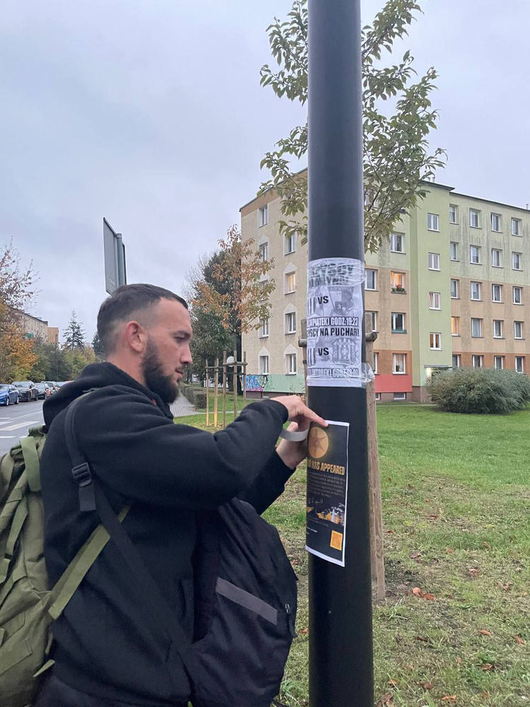 Des croyants diffusent la Religion ahmadie de la paix et de la lumière en Pologne