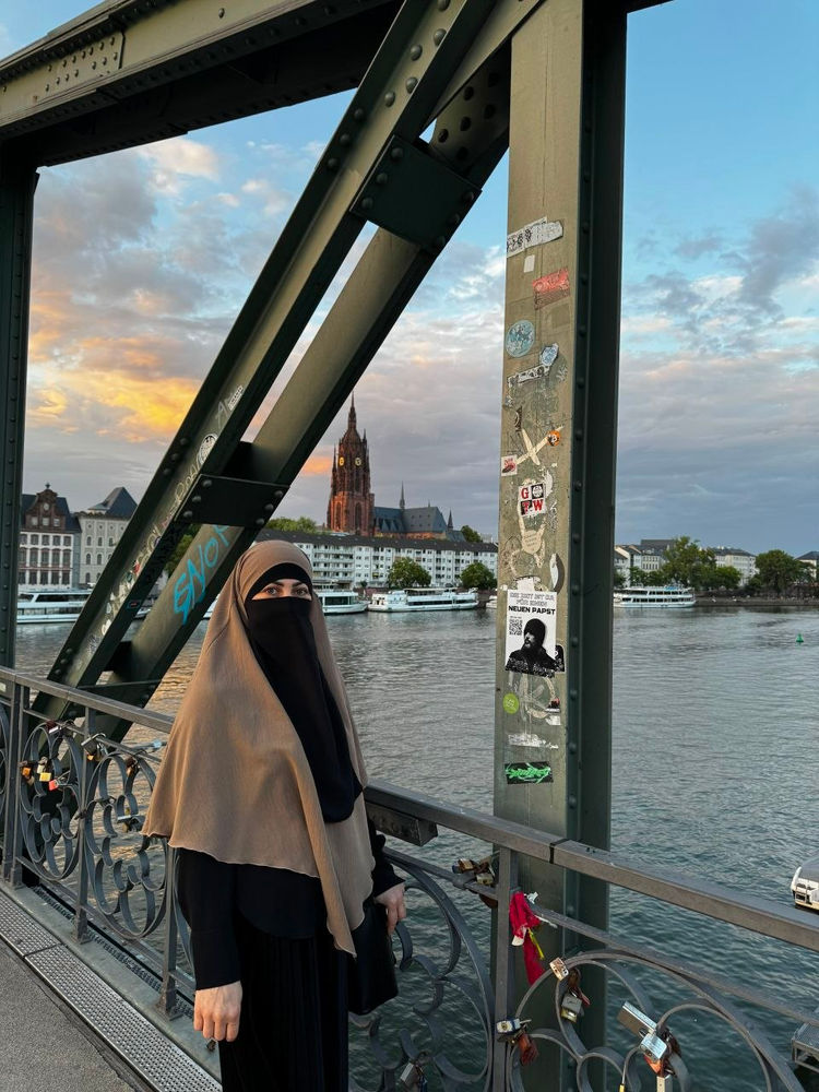 Francfort, en Allemagne, reçoit le message du « nouveau pape »
