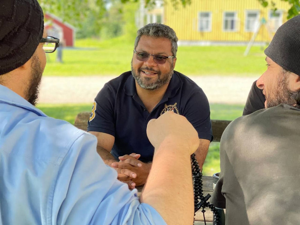 Hisham Omar Abd Al-Nazir Hassan et des croyants de l’AROPL