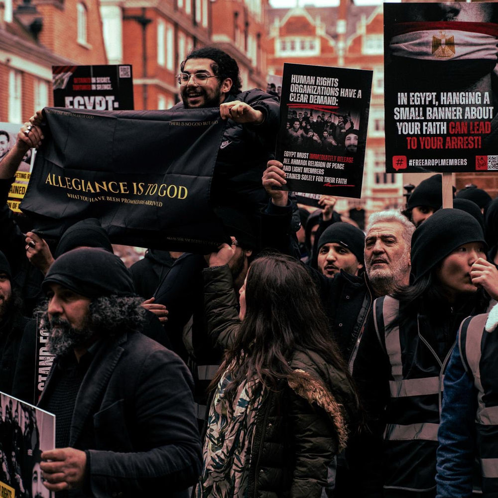 Des croyants manifestent devant l’ambassade d’Égypte au Royaume-Uni