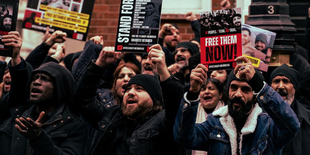 Des croyants manifestent devant l’ambassade d’Égypte au Royaume-Uni