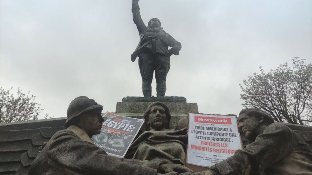 Des croyants manifestent devant l’ambassade d’Égypte en France