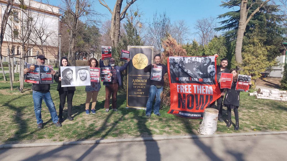 Des croyants manifestent devant l’ambassade d’Égypte en Serbie