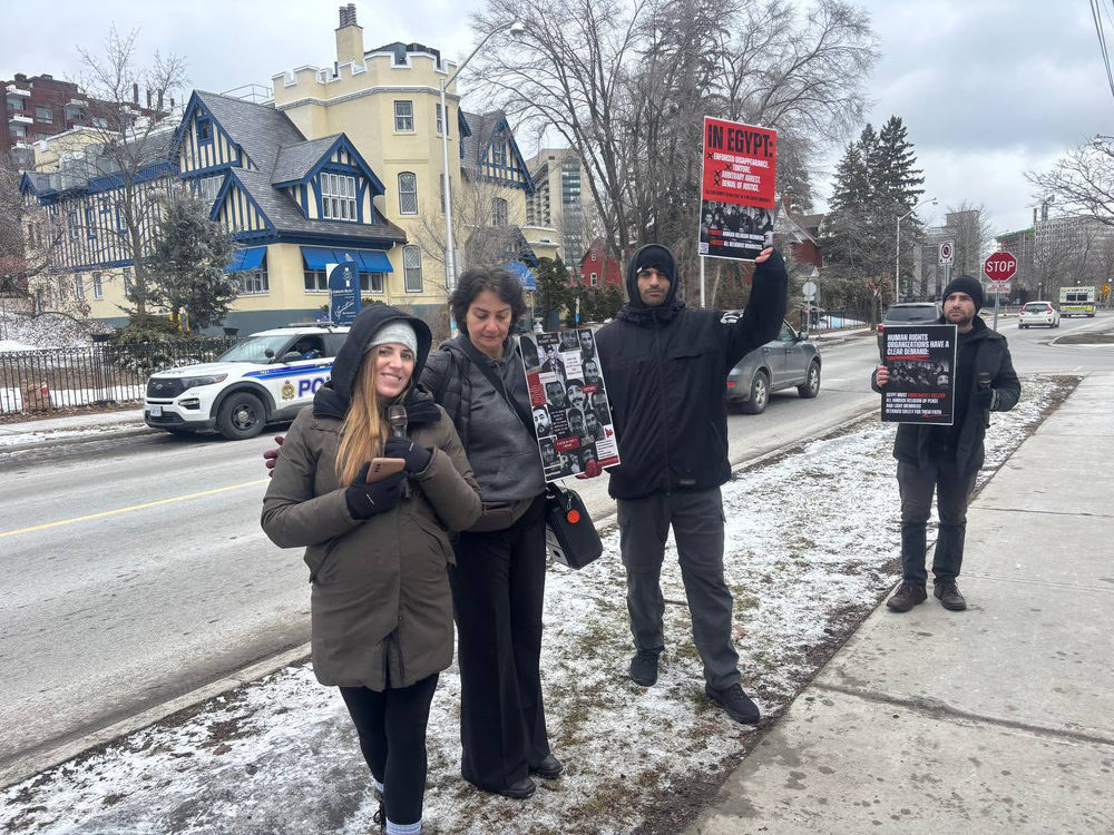 Des croyants manifestent devant l’ambassade d’Égypte au Canada