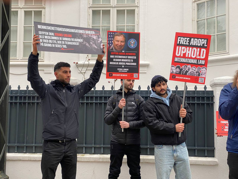 Des croyants manifestent devant l’ambassade d’Égypte au Danemark