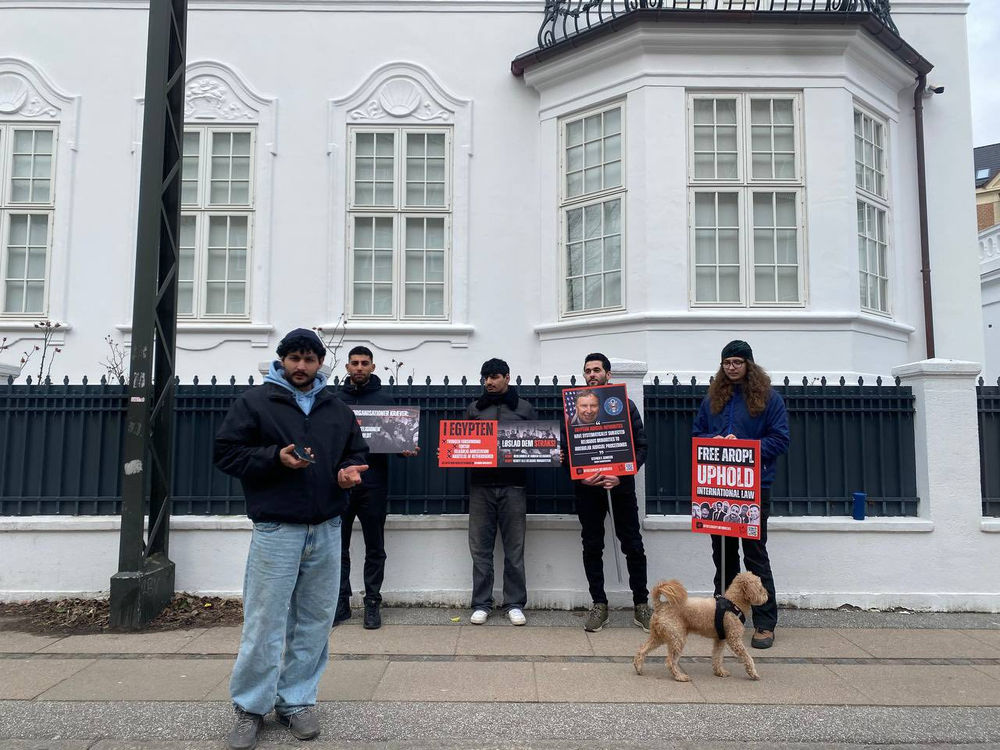 Des croyants manifestent devant l’ambassade d’Égypte au Danemark