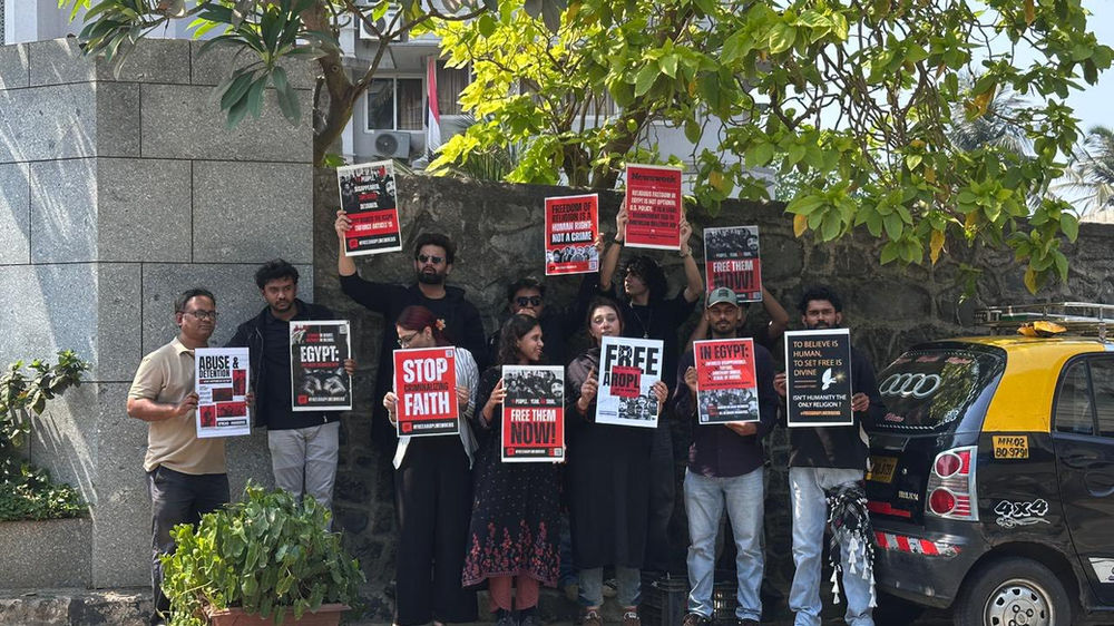 Des croyants manifestent devant l’ambassade d’Égypte en Inde