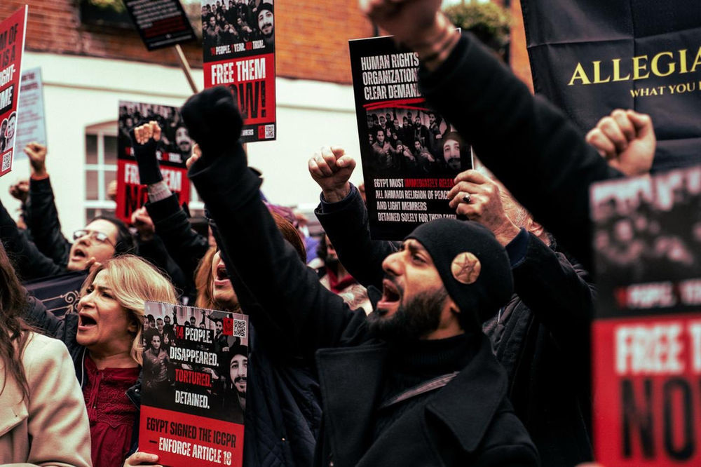 Des croyants manifestent devant l’ambassade d’Égypte au Royaume-Uni