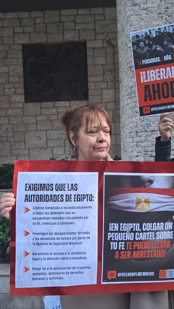 Des croyants manifestent devant l’ambassade d’Égypte en Espagne