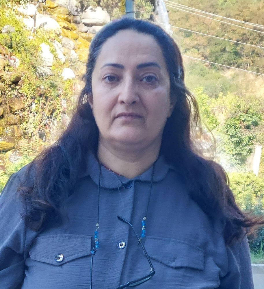 Zahra Naderi Semiromi