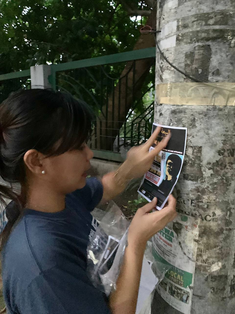 Reblyn Quiroz, habitante de Quezon City, fait découvrir Aba Al-Sadiq à Manille