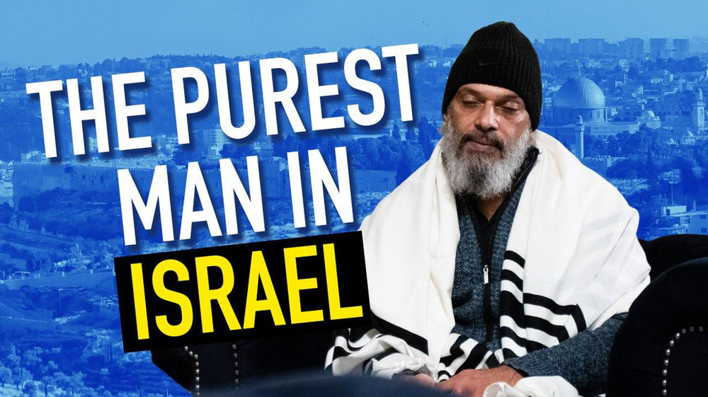 Un juif orthodoxe de Jérusalem, en Israël, prête allégeance au Mahdi Aba Al-Sadiq, tandis que les musulmans rejettent le Testament du Prophète Mohammed et ont tué sa famille.