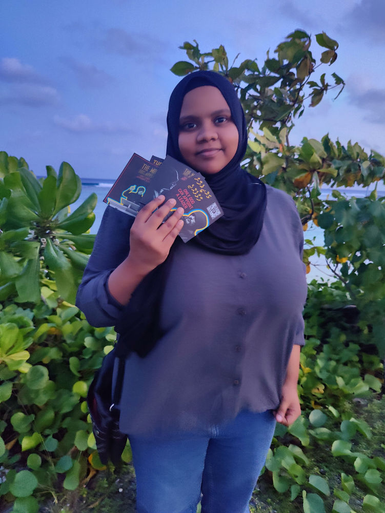 La Religion ahmadie de la paix et de la lumière aux Maldives